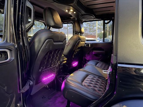 Used 2018 Jeep Wrangler Unlimited Rubicon image 30