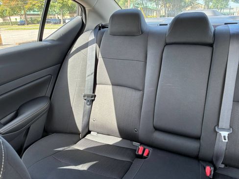 Used 2025 Nissan Altima 2.5 SV FWD image 34