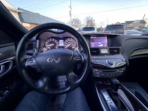 Used 2013 INFINITI M37 x w/ Premium Pkg image 8