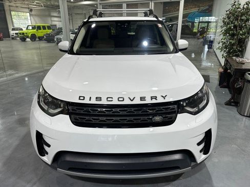 Used 2018 Land Rover Discovery HSE AWD/4WD image 14