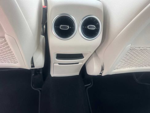 Certified 2025 Mercedes-Benz GLA 250 image 29