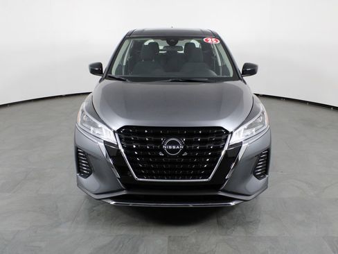 Certified 2025 Nissan Kicks Play S FWD image 14