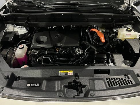 Used 2023 Toyota Highlander XLE image 44