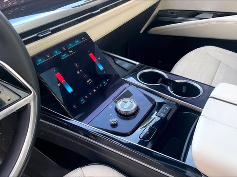 Used 2025 Cadillac Escalade Sport image 19