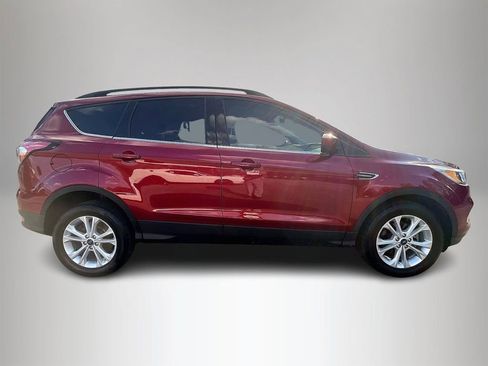Used 2018 Ford Escape SE w/ SE Sync 3 Package image 6