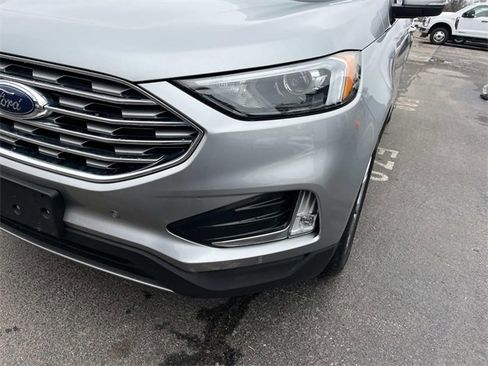 Certified 2024 Ford Edge Titanium image 9