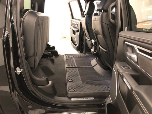 Used 2022 RAM 1500 Laramie image 32