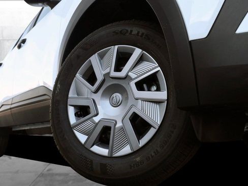 New 2026 Nissan Kicks S image 3