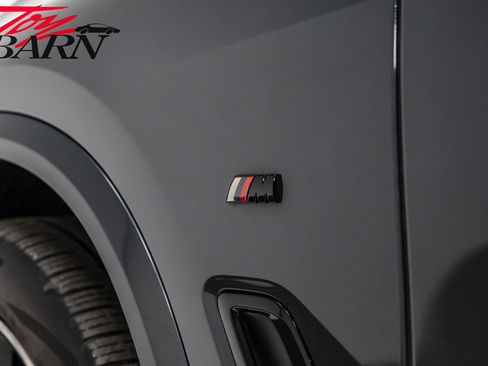 Used 2019 BMW X5 xDrive50i w/ M Sport Package image 15