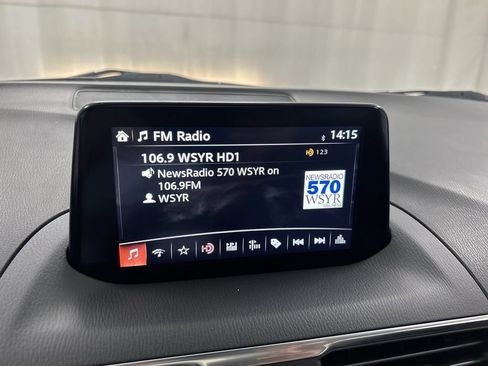Used 2017 MAZDA MAZDA3 Grand Touring FWD image 14