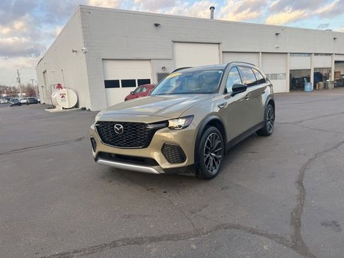 Certified 2025 MAZDA CX-70 Plug-In Hybrid w/ Premium Pkg image 22