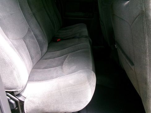 Used 2004 Chevrolet Silverado 1500 LS RWD image 25