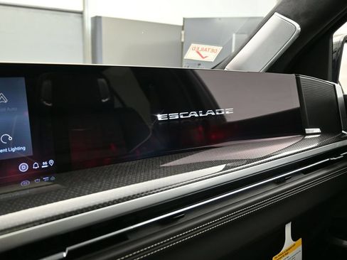 Used 2026 Cadillac Escalade V w/ LPO, Floor Liner Package AWD/4WD image 23