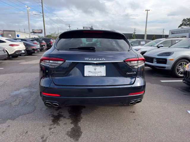 Used 2023 Maserati Levante GT AWD/4WD image 17