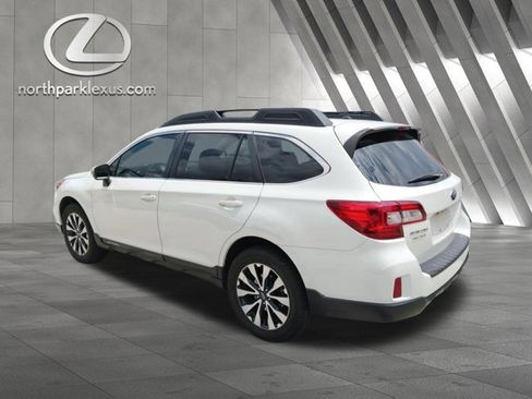 Used 2015 Subaru Outback 2.5i Limited AWD/4WD image 2