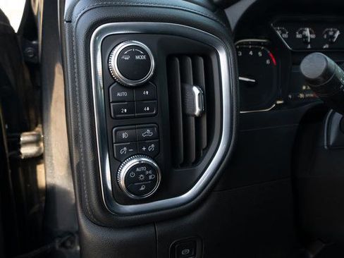 Used 2021 GMC Sierra 1500 SLT w/ SLT Premium Package image 16