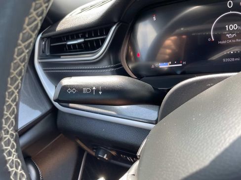 Used 2021 Jeep Grand Cherokee L Laredo RWD image 49