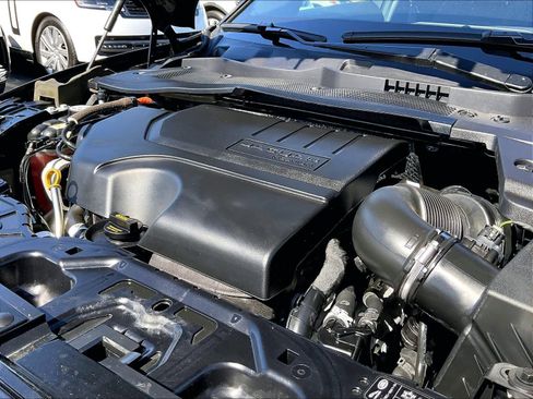 Used 2024 Jaguar E-PACE R-Dynamic SE image 33