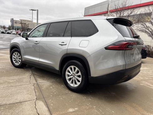 Certified 2025 Toyota Grand Highlander XLE image 34