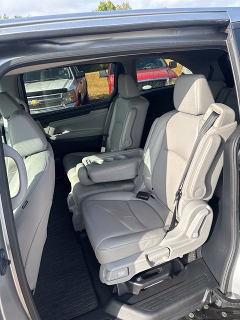 Used 2024 Honda Odyssey EX-L image 11