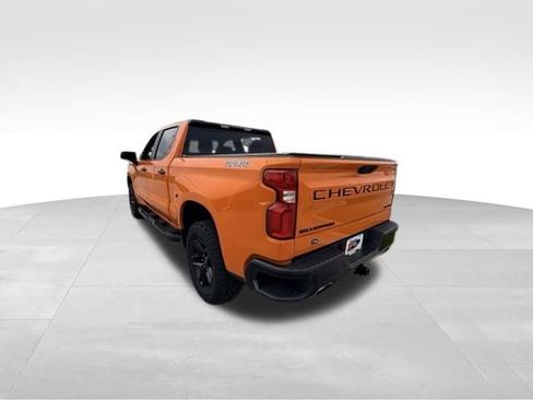 Used 2021 Chevrolet Silverado 1500 Custom Trail Boss w/ LPO, Dark Essentials Package AWD/4WD image 4