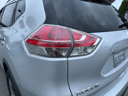 Used 2016 Nissan Rogue SL w/ SL Premium Package image 36