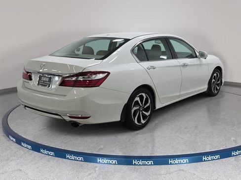 Used 2017 Honda Accord EX-L image 6