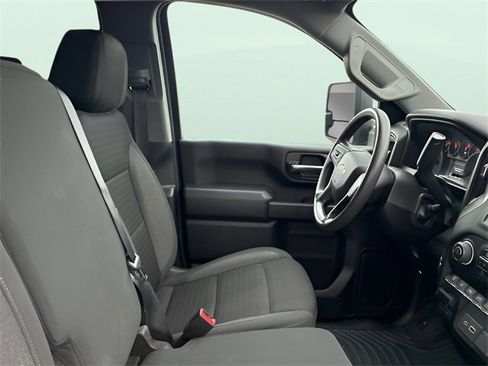 Used 2024 Chevrolet Silverado 2500 Custom w/ Custom Value Package image 10