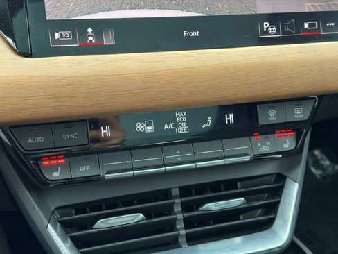 Certified 2023 Audi e-tron GT Prestige w/ Prestige Package image 31