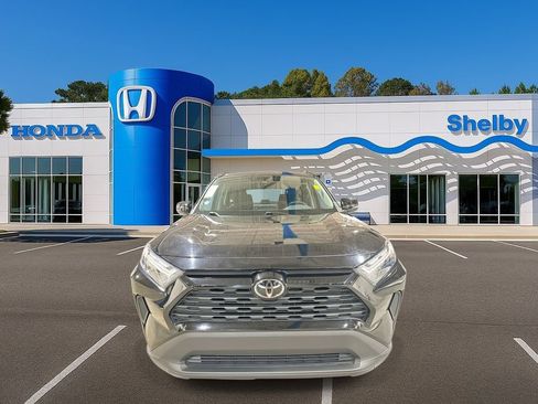 Used 2024 Toyota RAV4 XLE image 3