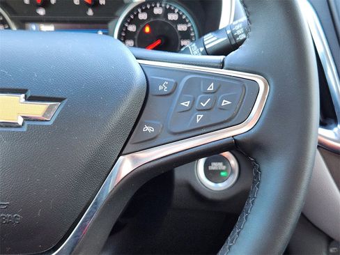 Used 2024 Chevrolet Equinox LT image 17