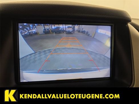 Used 2015 GMC Yukon XL Denali w/ Premium Package image 18