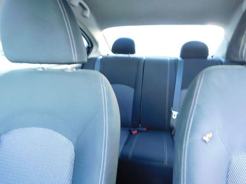 Used 2017 Nissan Versa SV image 33