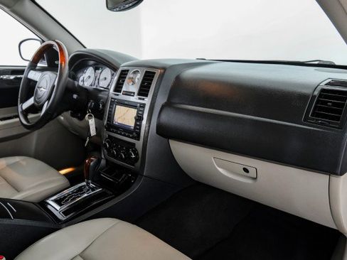 Used 2006 Chrysler 300 Touring image 9
