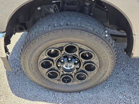 Used 2023 Ford F250 Lariat AWD/4WD image 9