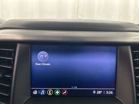 Used 2020 GMC Acadia SLE w/ Driver Convenience Package image 17