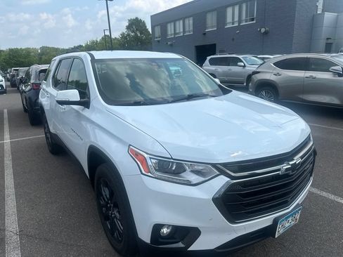 Used 2020 Chevrolet Traverse RS AWD/4WD image 2