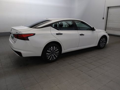 Used 2023 Nissan Altima 2.5 SV AWD/4WD image 10