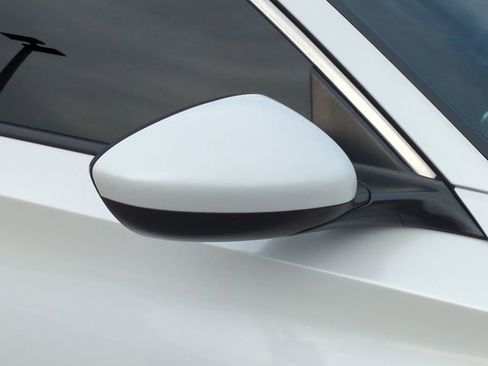 Used 2019 Honda Accord LX image 12