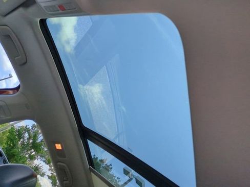 Used 2019 Volkswagen Atlas SE w/ Panoramic Sunroof Package FWD image 20
