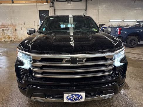 New 2026 Chevrolet Silverado 1500 High Country w/ Technology Package AWD/4WD image 2