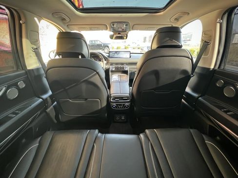 Used 2022 Genesis GV80 3.5T w/ Advanced Package 06 image 32