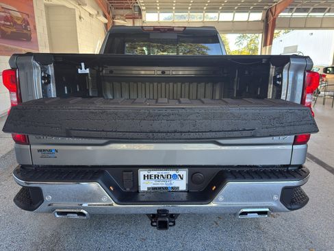 New 2026 Chevrolet Silverado 1500 LTZ w/ LTZ Premium Package image 31