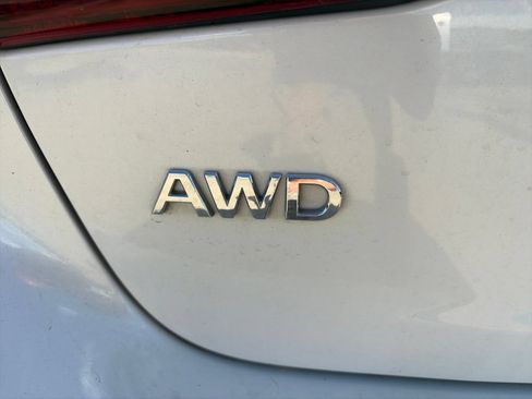 Used 2019 INFINITI Q50 Luxe w/ Essential Package (3.0T Luxe) AWD/4WD image 10