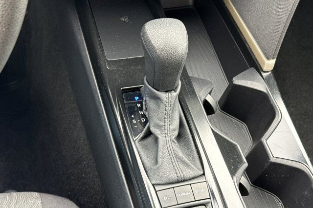 Used 2025 Toyota Camry LE FWD image 26