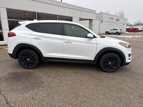Used 2021 Hyundai Tucson SE w/ Cargo Package image 2