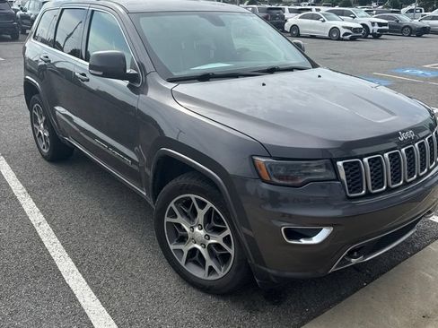 Used 2018 Jeep Grand Cherokee Limited RWD image 8