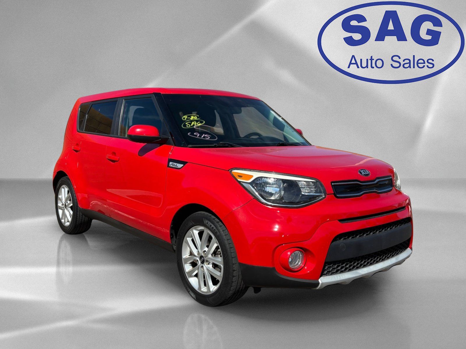 Used 2019 Kia Soul + FWD image 2