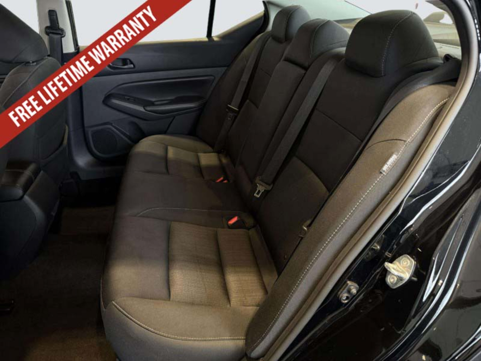 Used 2024 Nissan Altima 2.5 SV FWD image 29