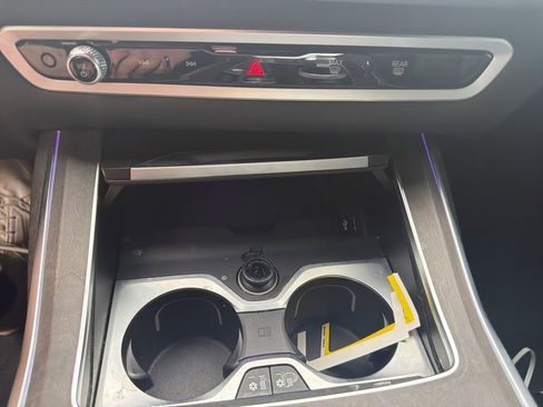 Used 2024 BMW X7 M60i w/ Executive Package image 14